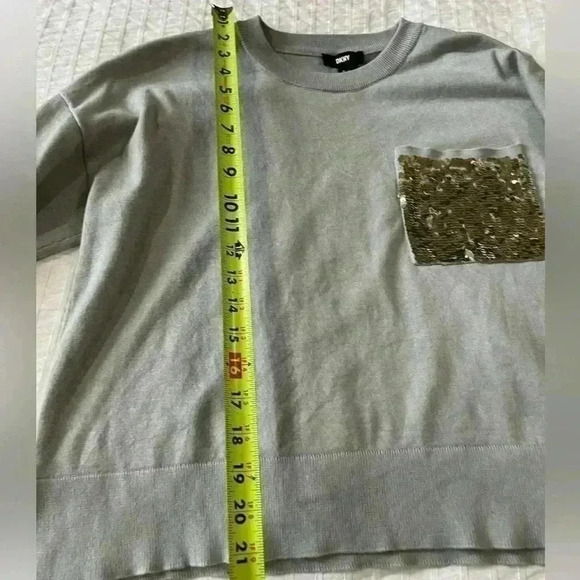 DKNY sequin detail pocket, women's grey size medium sweater - Picture 4 of 5